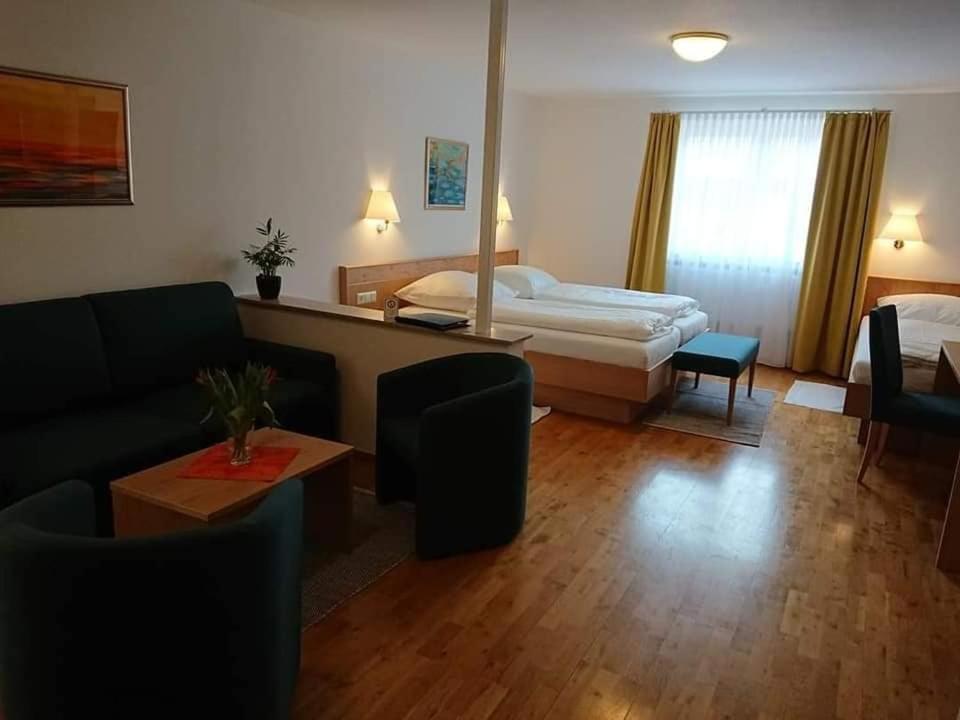 Hotel Wuerttemberger Hof Garni 로튼부르크 외부 사진